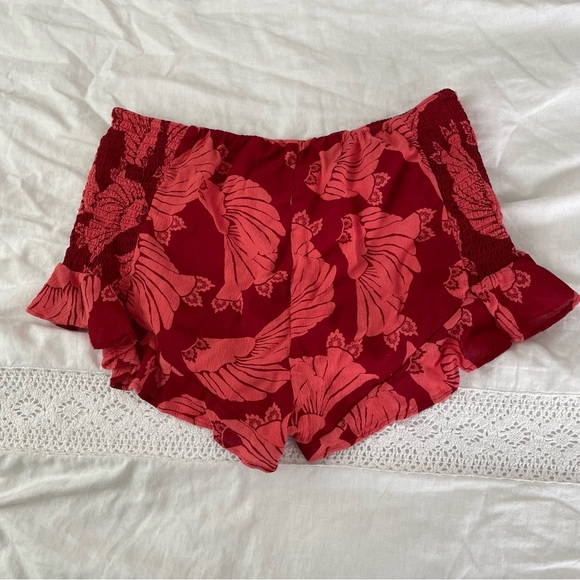 Free People LARGE Ruffled shorts tropical flower orange red flowy summer - Picture 4 of 6